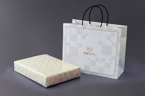 包装紙・手提げ袋リニューアル